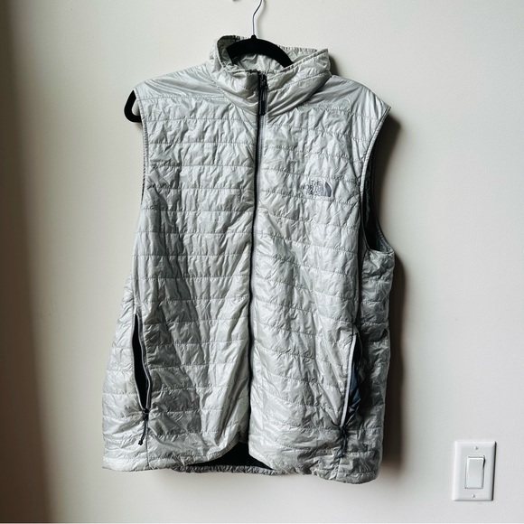 NORTH FACE PACKABLE PUFFER VEST - Silver Flashdry - Picture 2 of 5